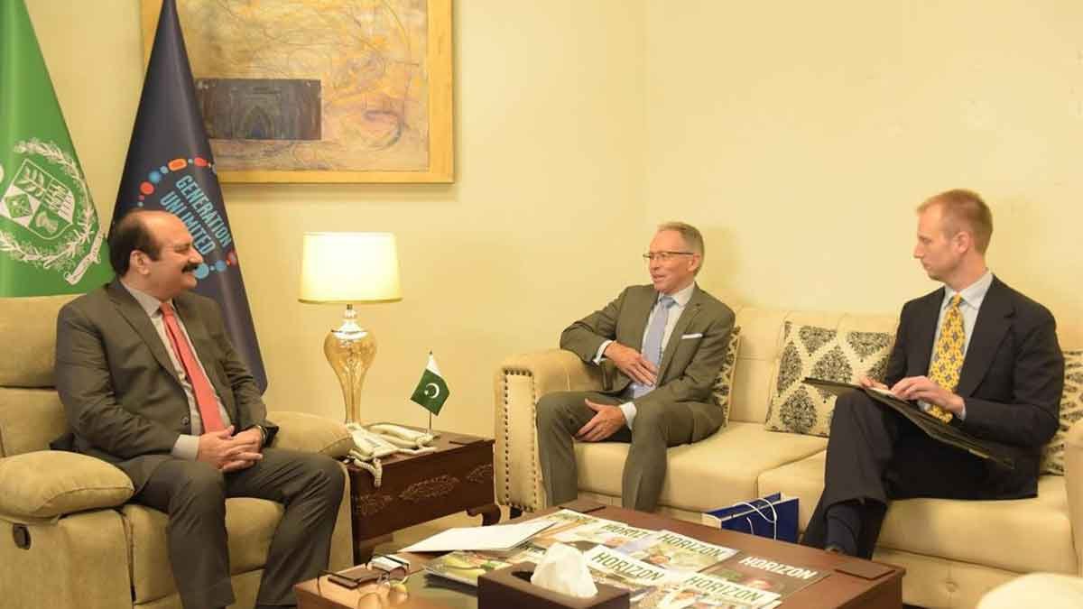 Australia Scholarships for Pakistanis