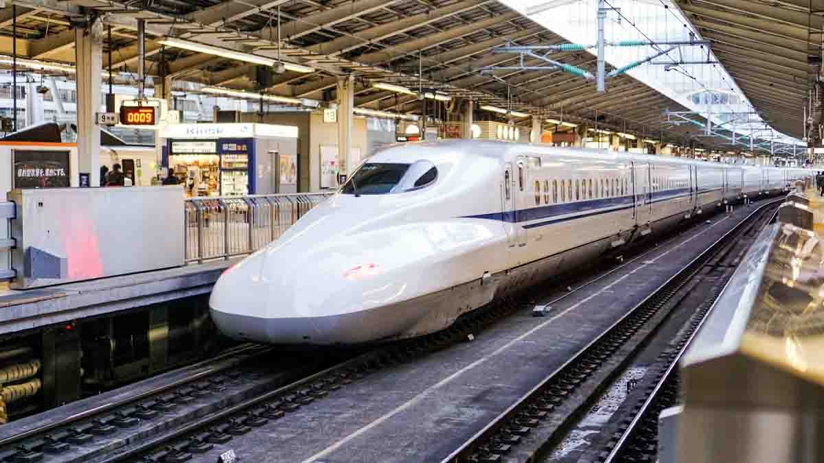 Lahore Rawalpindi Bullet Train