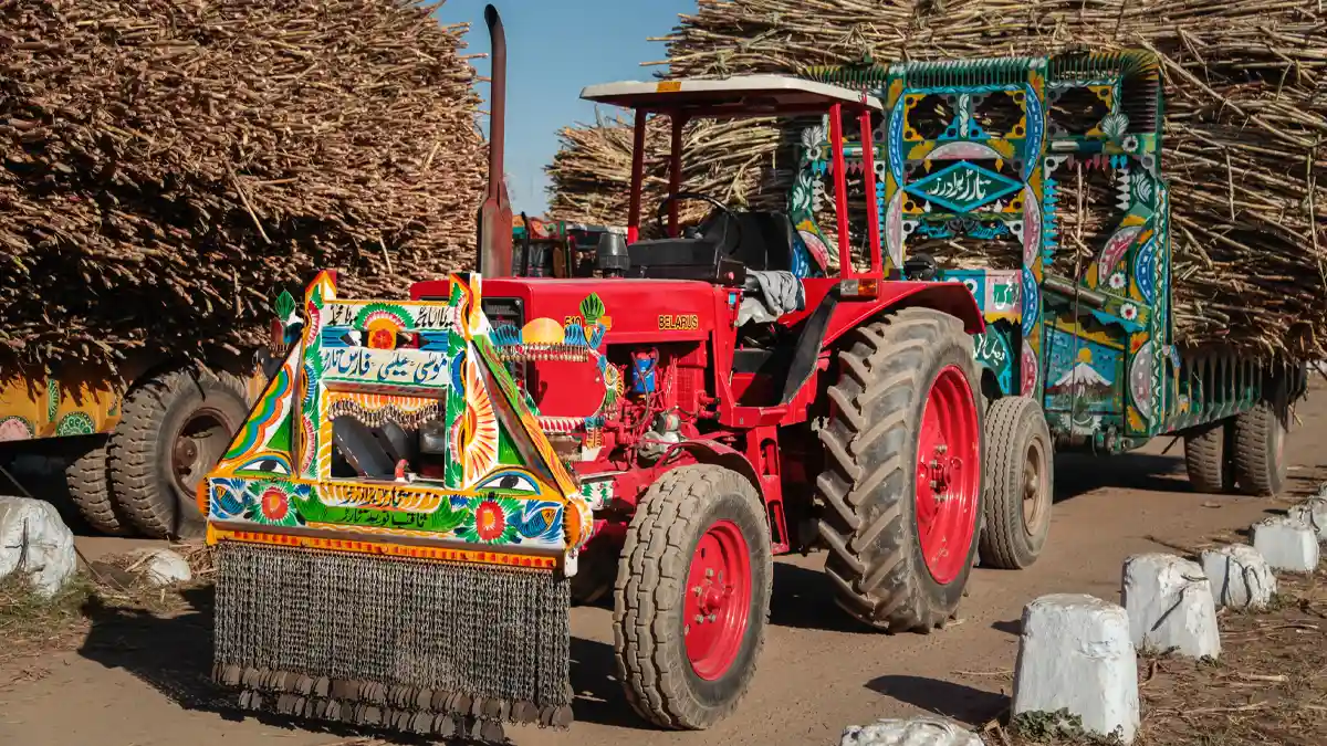 Pak Tractor launches 100-plus-horsepower tractors in collaboration with China’s YTO Group