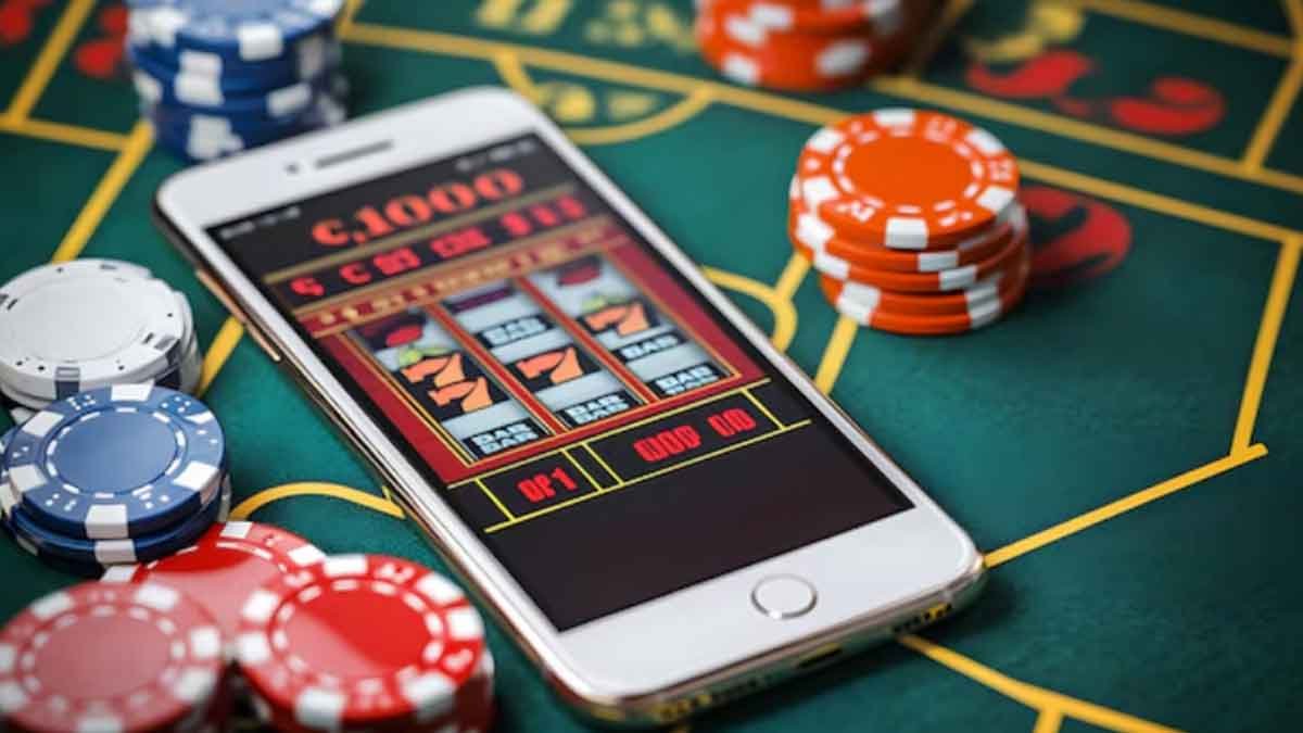 NCCIA declares online gambling, casino apps illegal across Pakistan
