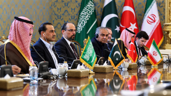 Pakistan Army Chief Holds Regional Security Talks With Iranian, Saudi and Turkish Officials in Tehran